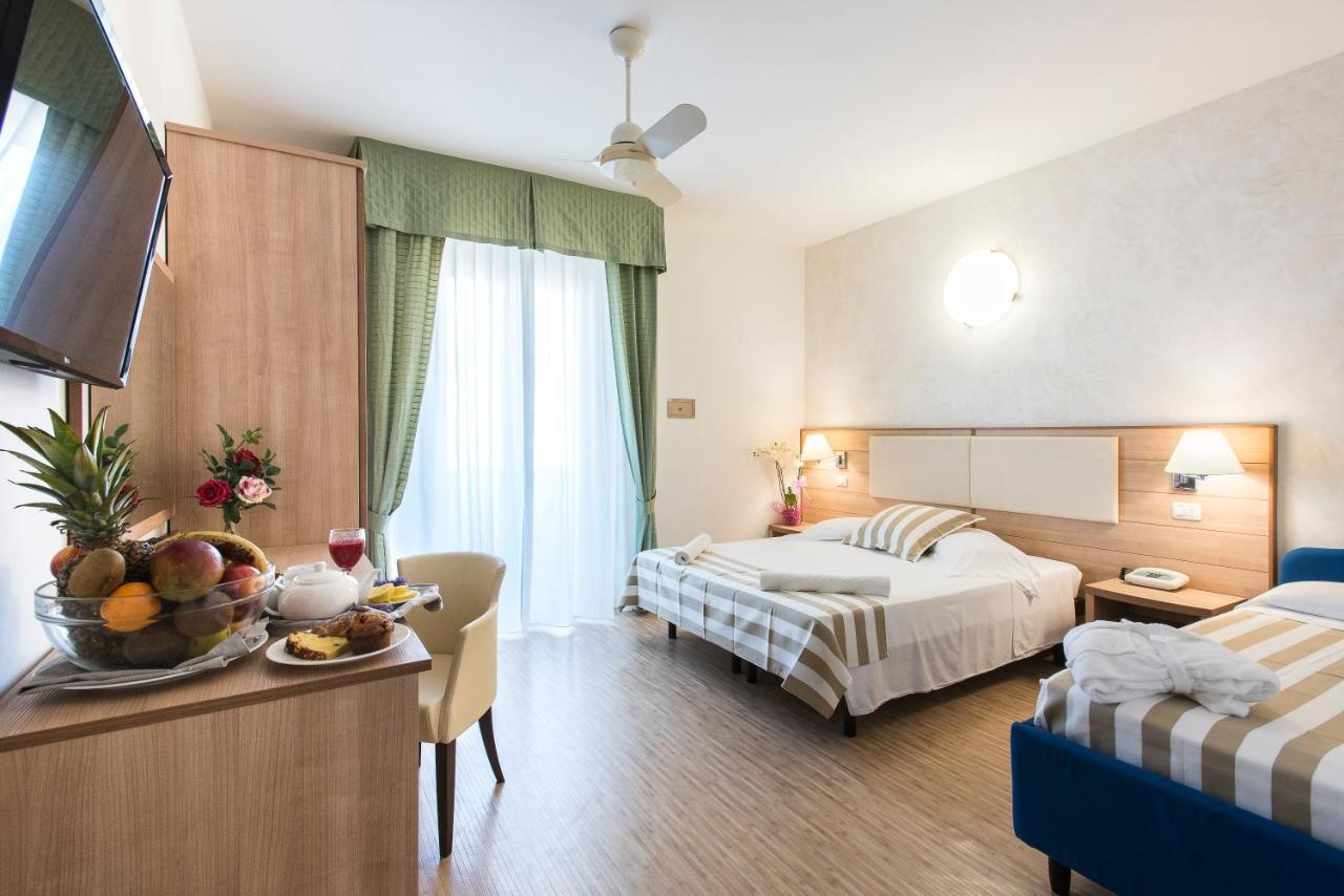 Hotel Losanna Gabicce Mare Eksteriør billede