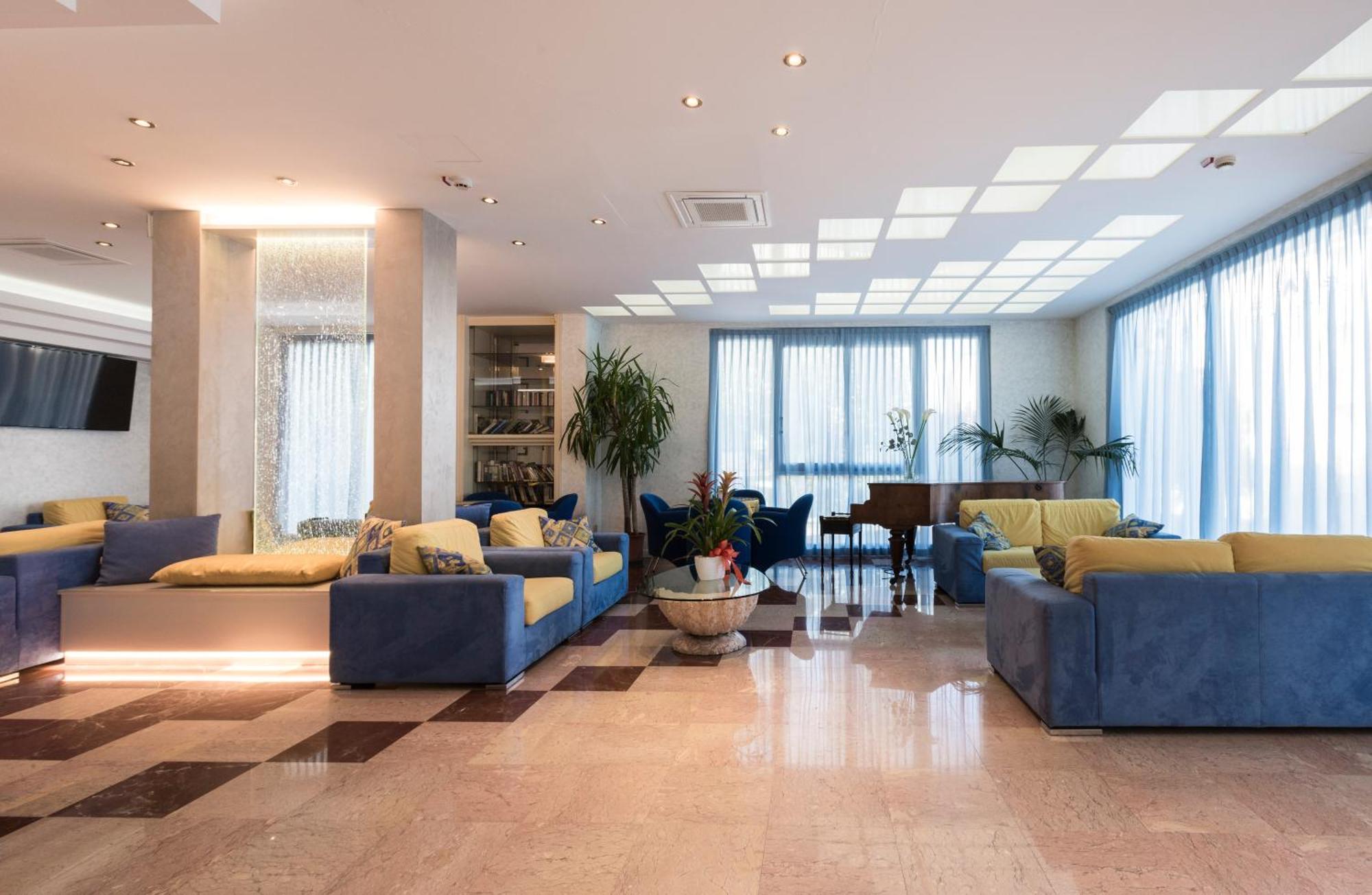 Hotel Losanna Gabicce Mare Eksteriør billede