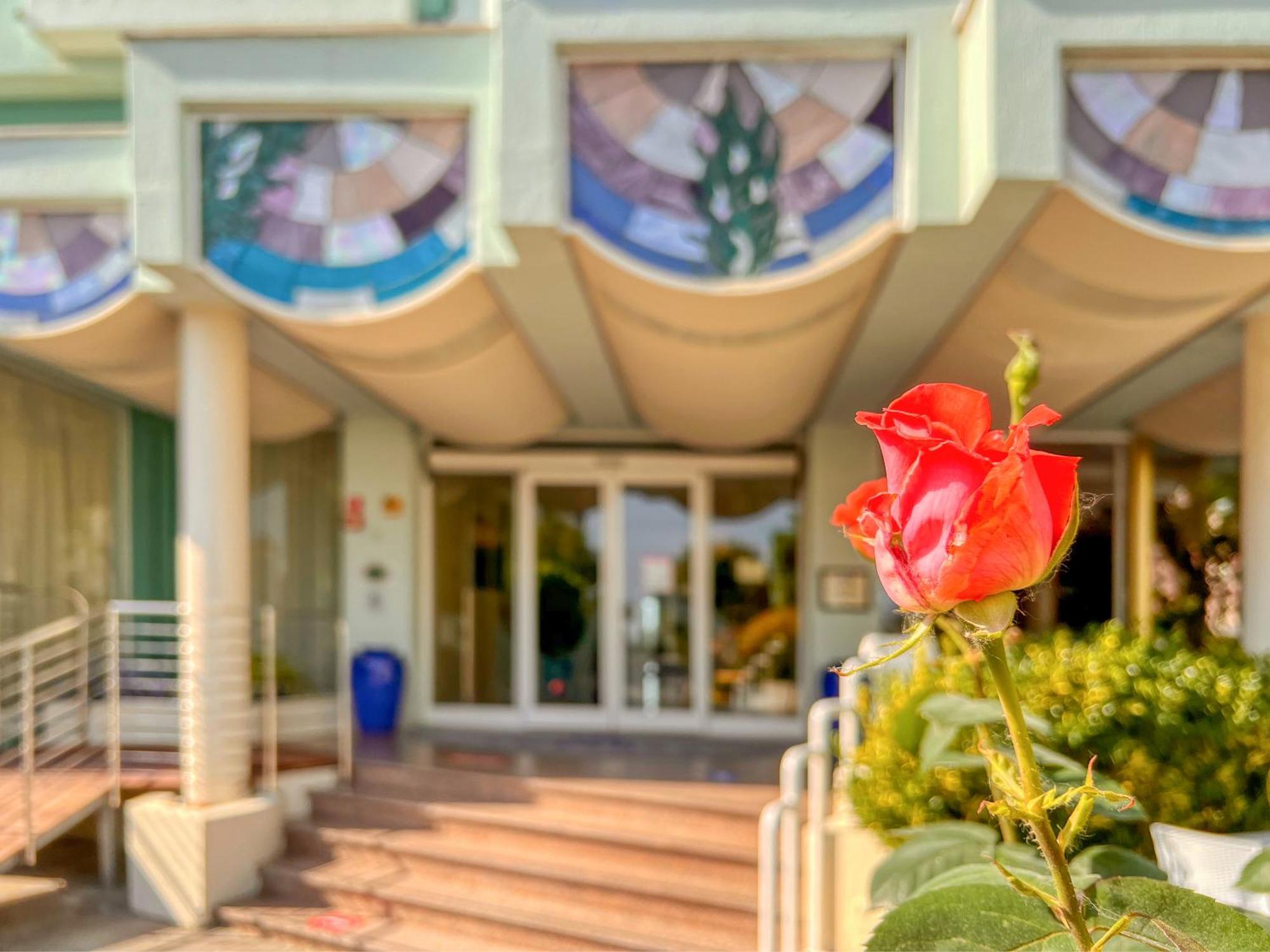 Hotel Losanna Gabicce Mare Eksteriør billede